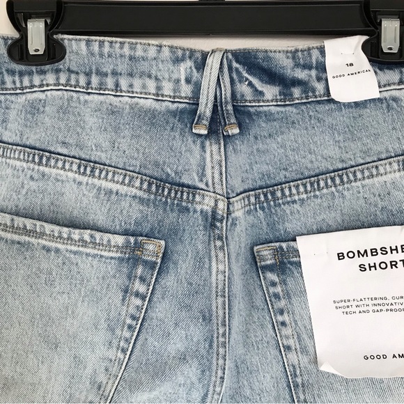 Good American Distressed Button Fly Bombshell Shorts Size 18 NWT - Picture 8 of 15
